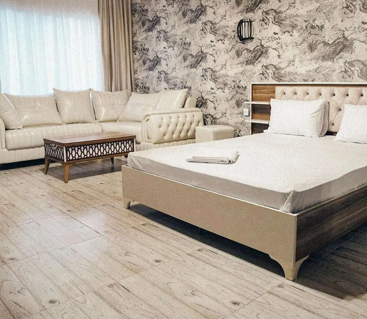 Al Breeze Hotel Mardakan
